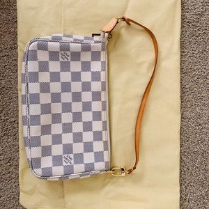 Louis Vuitton Pochette Accessoires